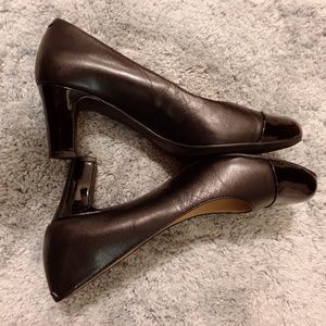 easy spirit raphael pumps